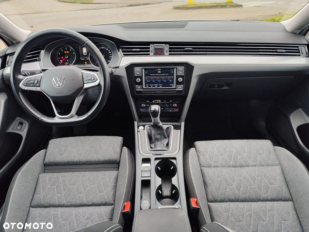 Volkswagen Passat Variant - 24