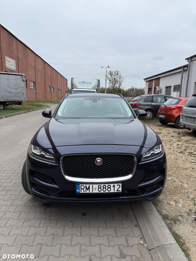 Jaguar F-Pace 35t AWD R-Sport - 2
