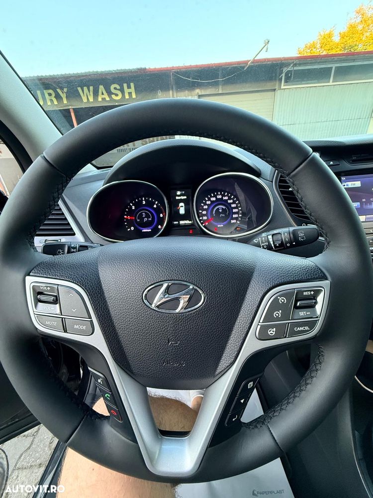 Hyundai Santa Fe 2.2 CRDi 4WD Luxury+ - 8