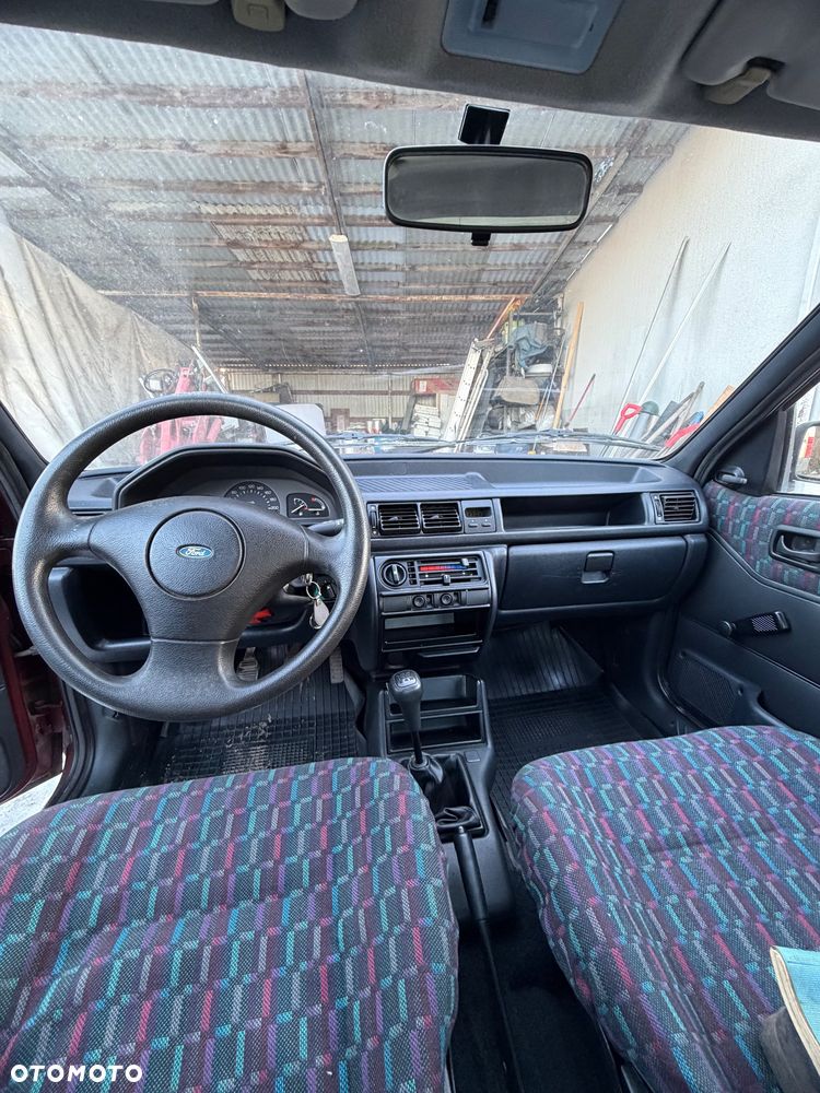 Ford Fiesta 1.3 Budget - 11