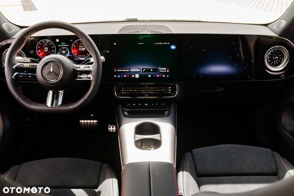 Mercedes-Benz CLA - 15