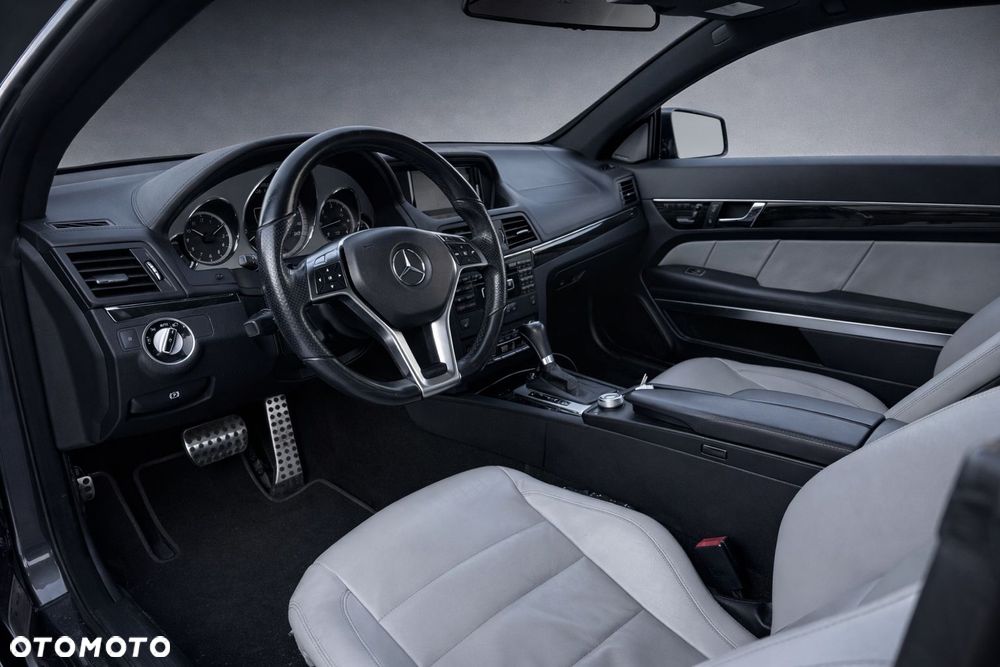 Mercedes-Benz Klasa E 350 CDI DPF BlueEFFICIENCY 7G-TRONIC Elegance - 4