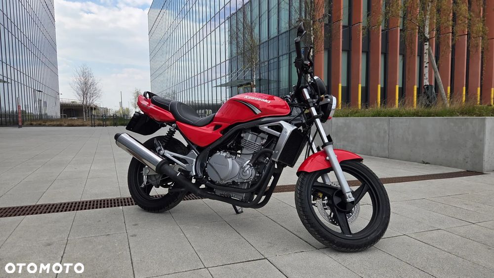 Kawasaki ER - 3