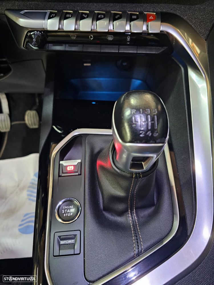 Peugeot 3008 BlueHDi 130 Stop & Start EAT8 GT - 15