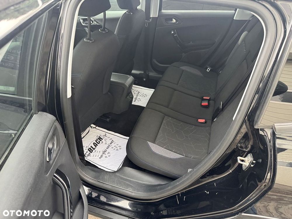 Peugeot 2008 - 23