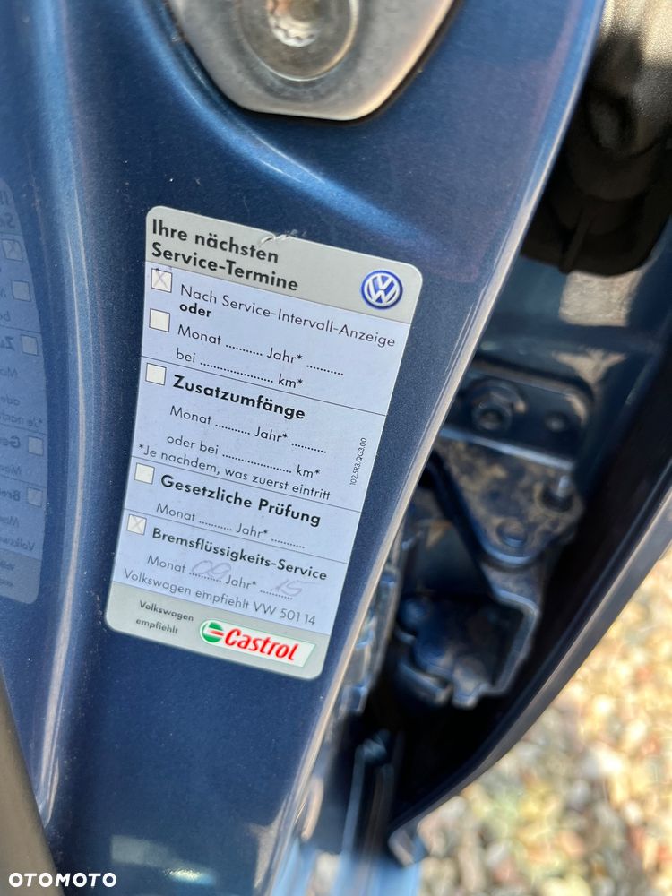 Volkswagen Touran 1.4 TSI DSG MATCH - 24