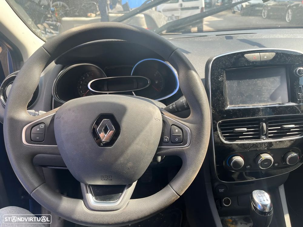 Renault Clio IV 1.5 DCI (Para Peças) - 4
