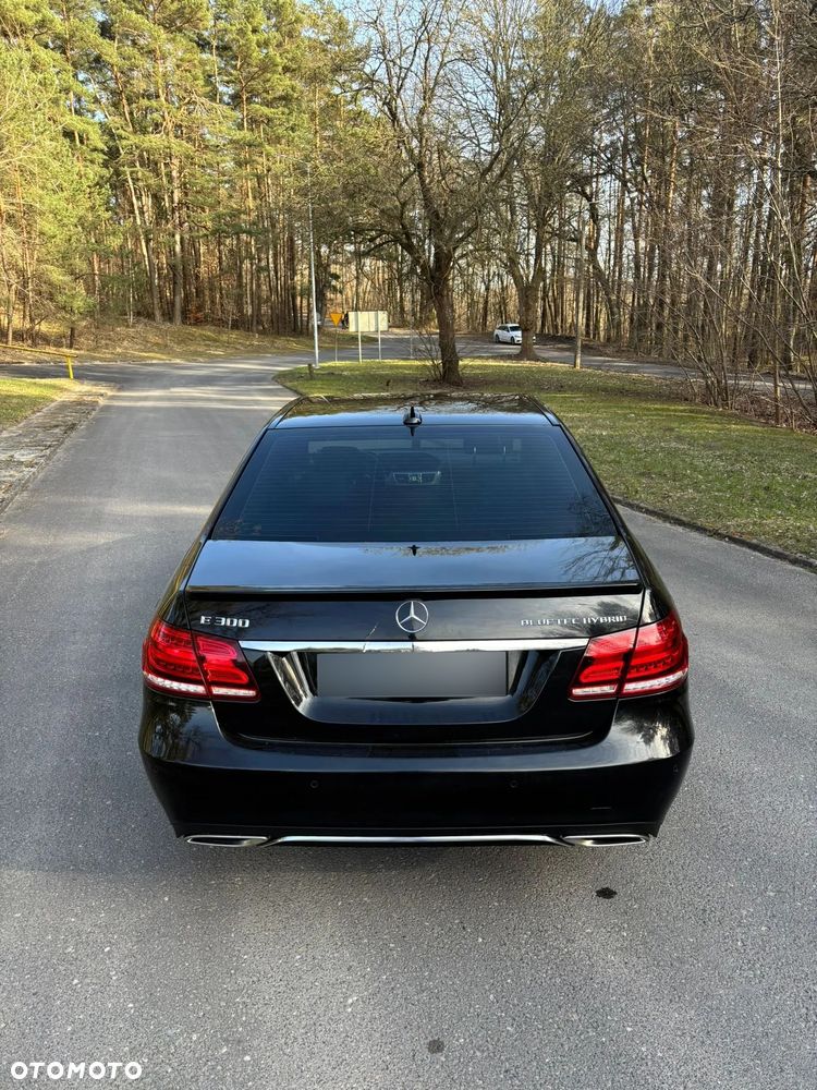Mercedes-Benz Klasa E 300 BlueTEC HYBRID 7G-TRONIC Avantgarde - 6