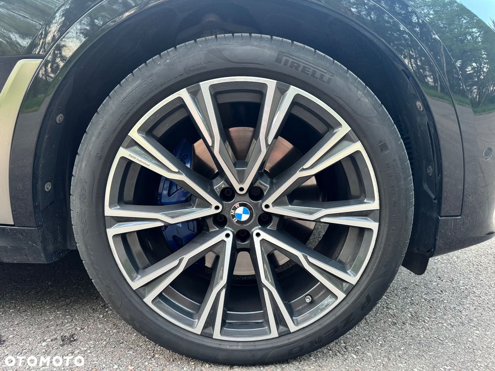 BMW X7 - 22
