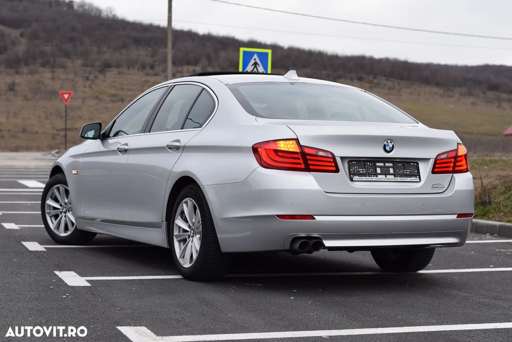 BMW Seria 5 525d Sport-Aut. - 4