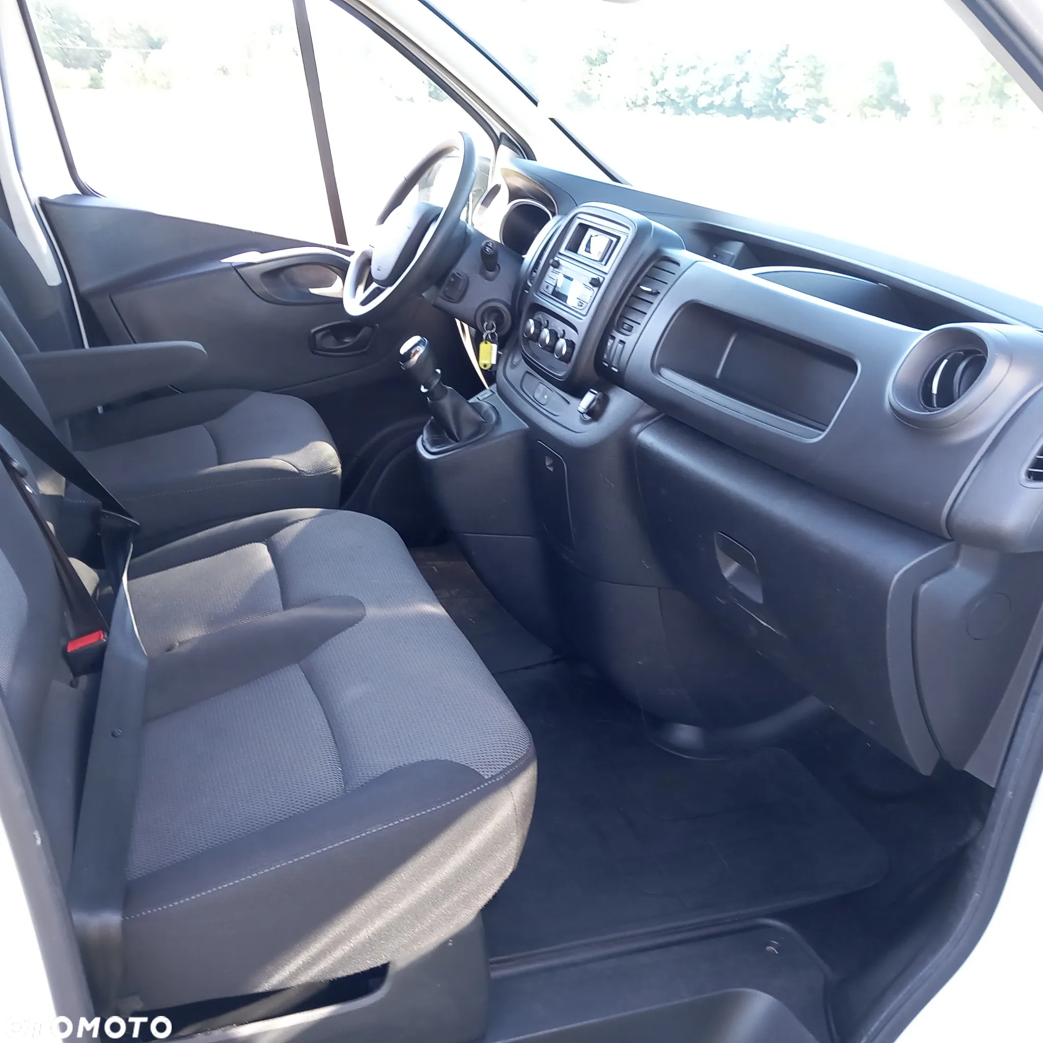 Renault Trafic - 18