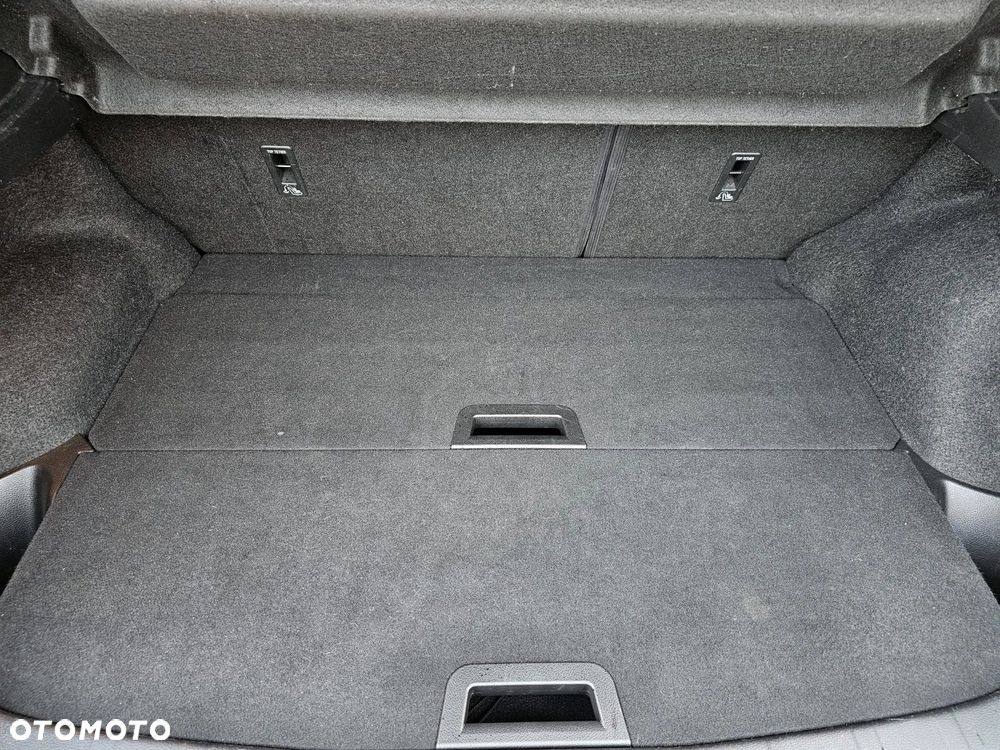 Nissan Qashqai 1.5 dCi N-Connecta - 23
