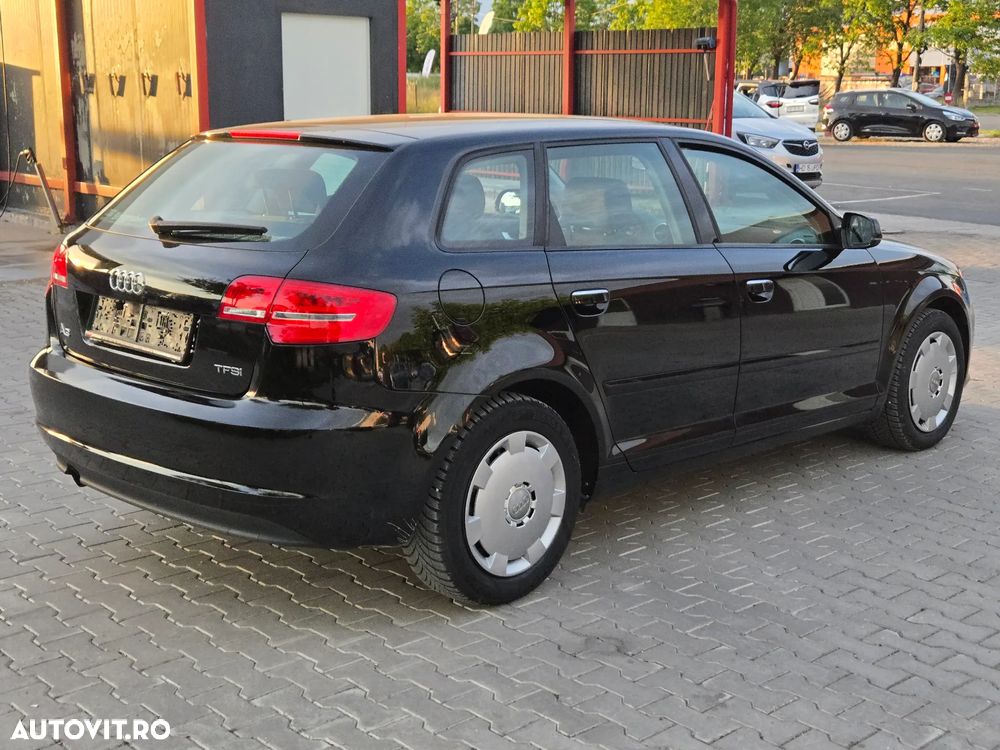 Audi A3 1.2 TFSI Attraction - 3