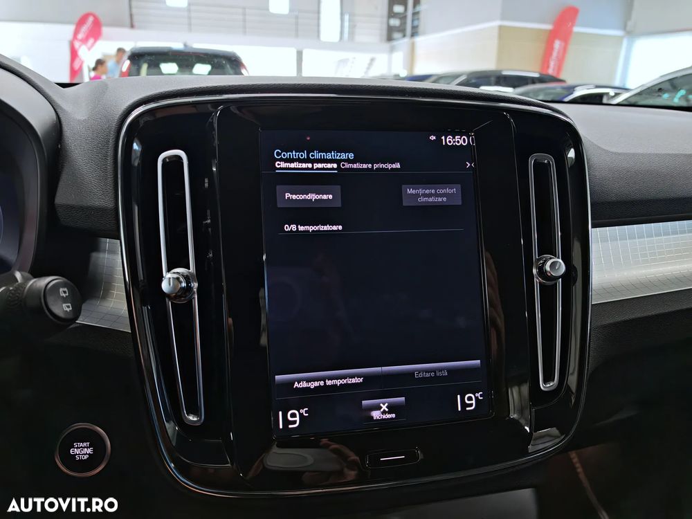 Volvo XC 40 T3 Momentum Pro - 16
