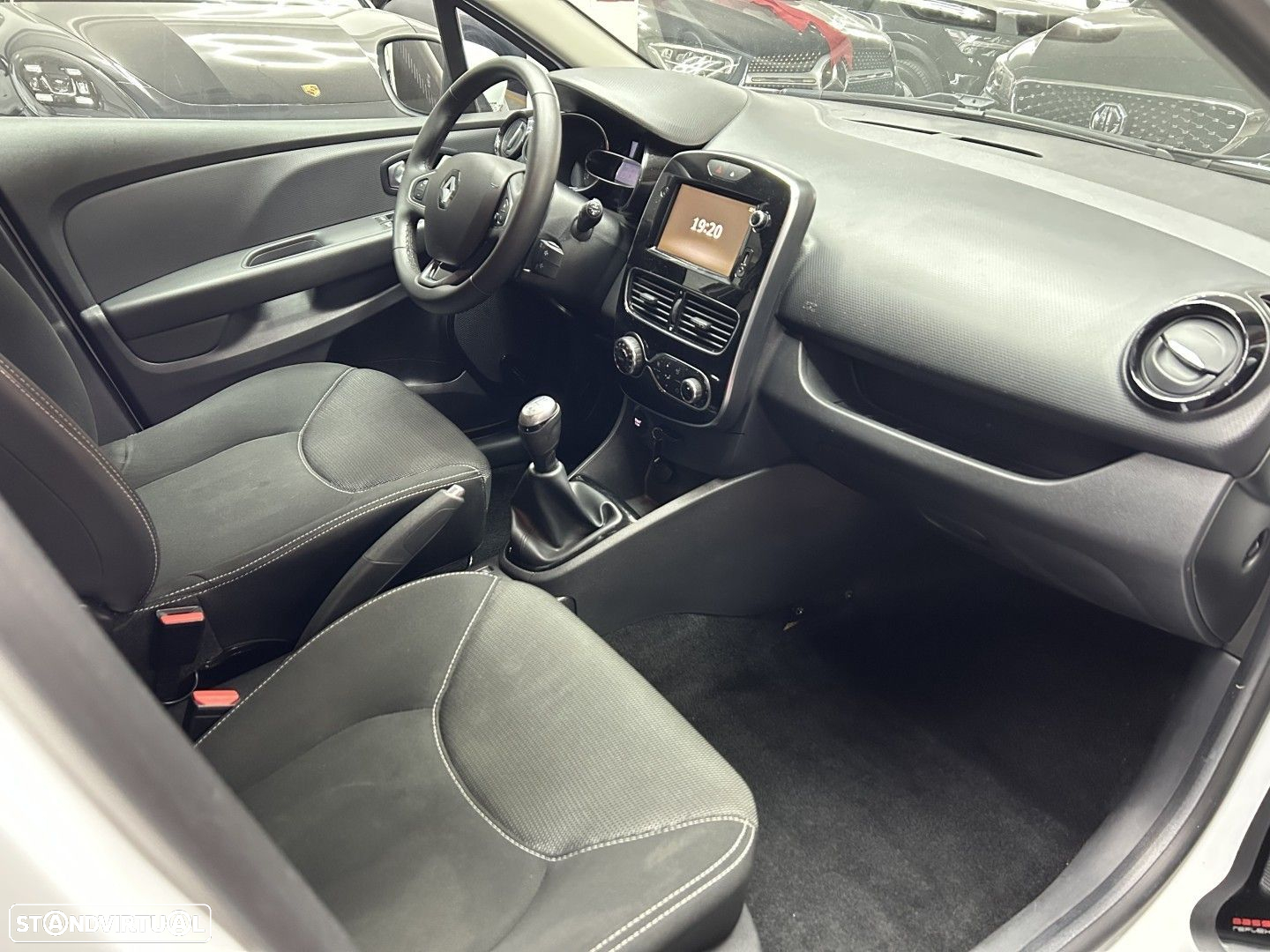 Renault Clio Sport Tourer 0.9 TCe Zen - 11