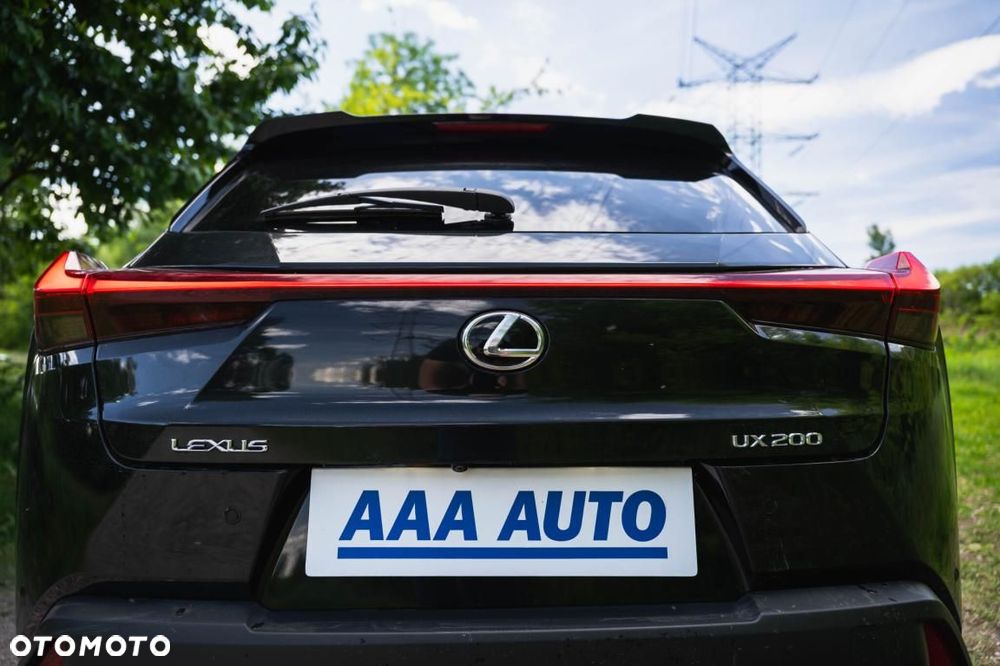 Lexus UX - 13