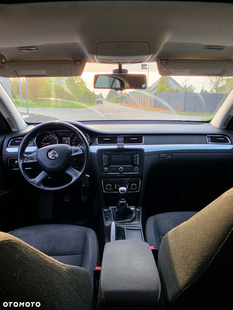 Skoda Superb 1.6 TDI Ambition - 16