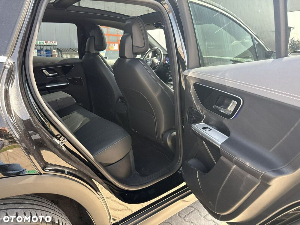 Mercedes-Benz EQE 350 89kWh 4-Matic AMG Line - 19