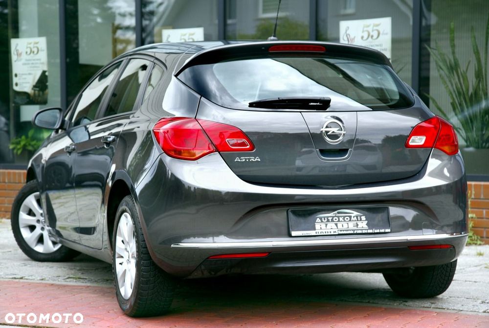 Opel Astra 1.4 T Enjoy - 12