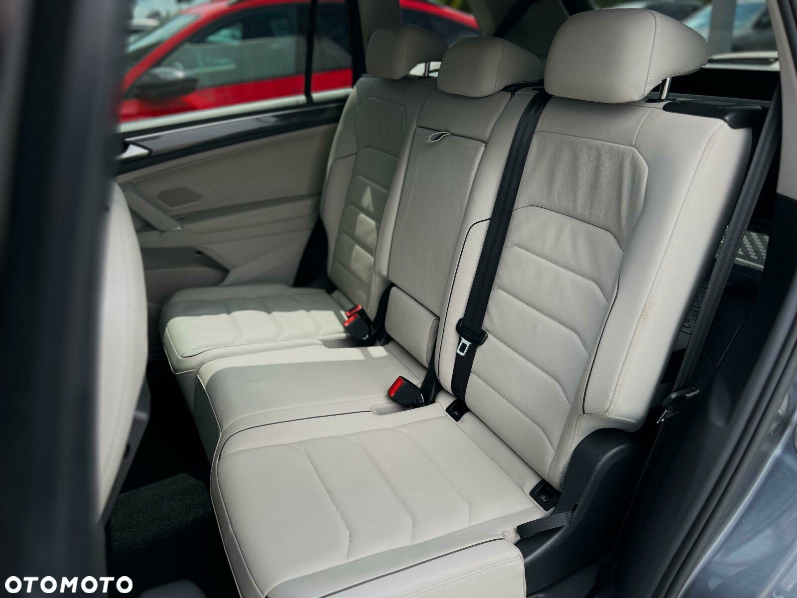 Volkswagen Tiguan Allspace 2.0 TSI 4Mot Highline DSG 7os - 23