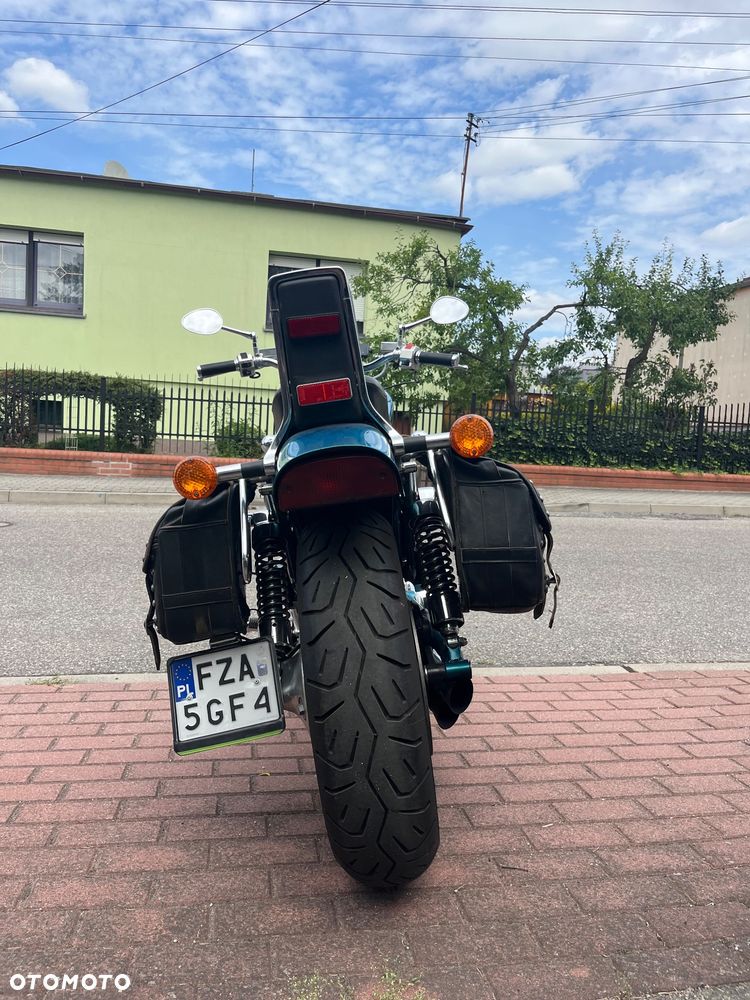 Suzuki Intruder - 2
