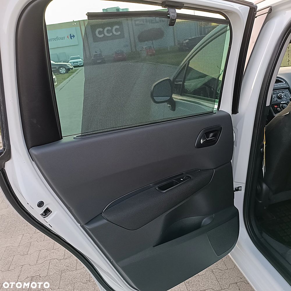 Peugeot 5008 2.0 HDi Premium + - 31
