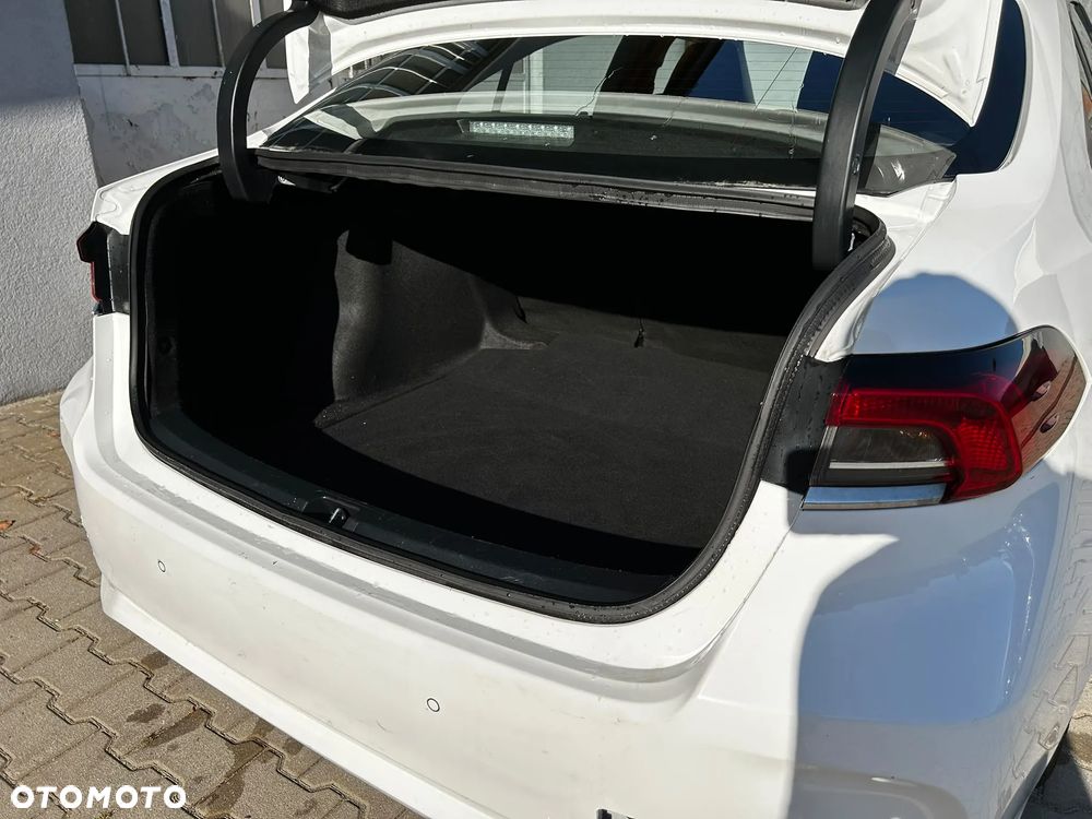Toyota Corolla 1.5 Comfort - 34