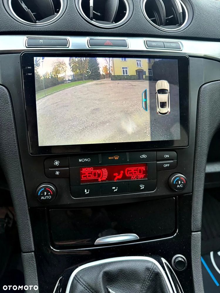 Ford S-Max - 16