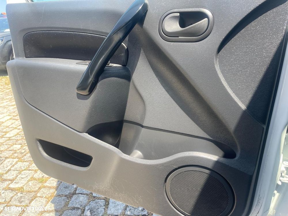 Renault Kangoo 1.5 Blue dCi Authentic - 25