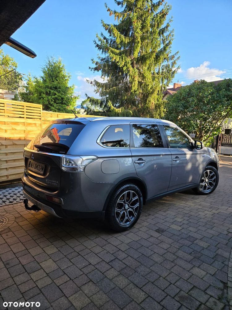 Mitsubishi Outlander 2.0 4WD - 1