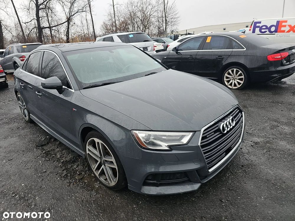 Audi A3 Limousine 40 TFSI quattro S tronic sport - 2