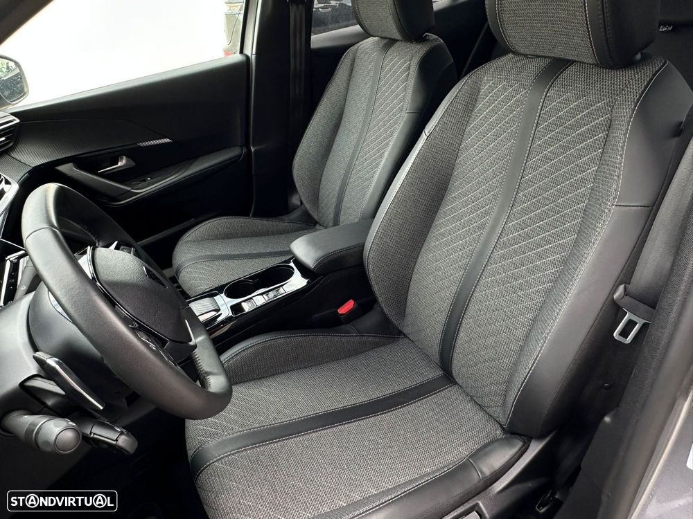 Peugeot 2008 1.2 Hybrid Allure e-DCS6 - 9