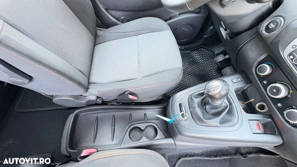 Renault Scenic 1.5 dCi Luxe Privilege - 12