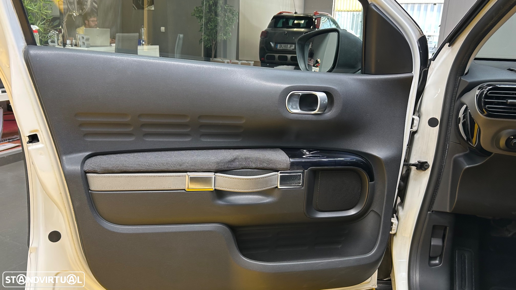 Citroën C4 Cactus PureTech 110 Stop&Start EAT6 Feel - 24