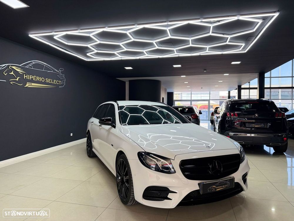 Mercedes-Benz E 300 de AMG Line - 1