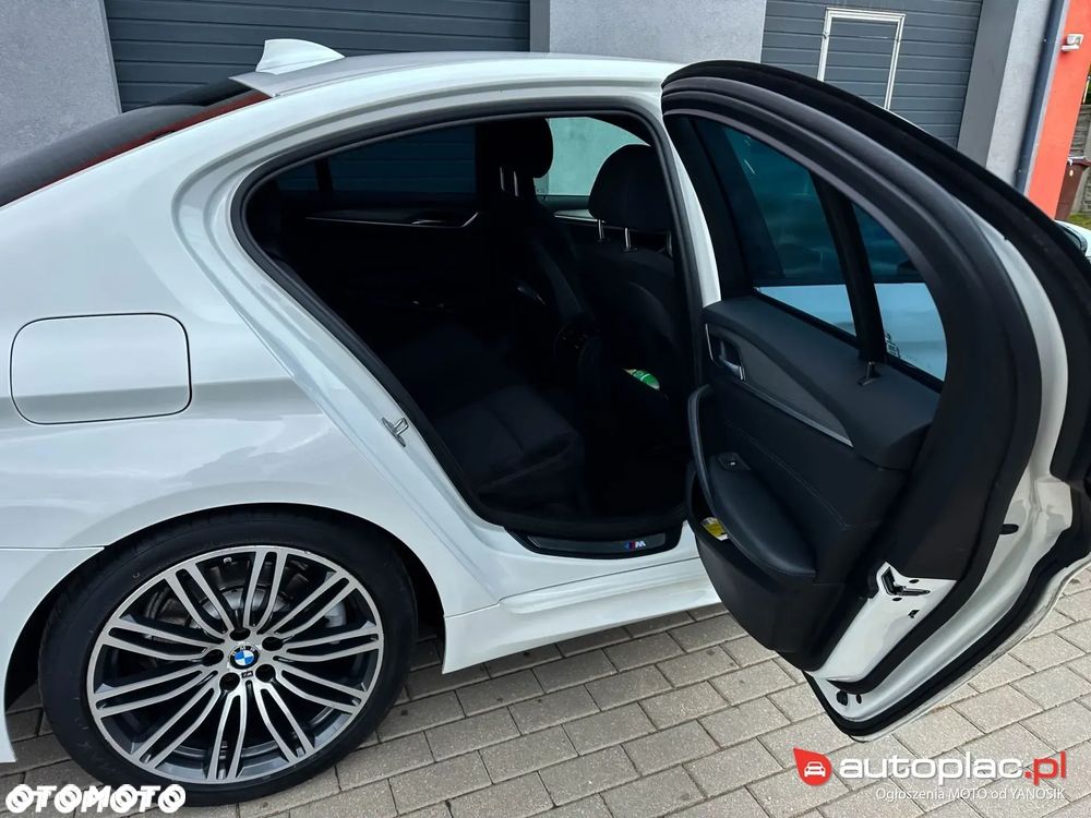 BMW Seria 5 520d M Sport sport - 23