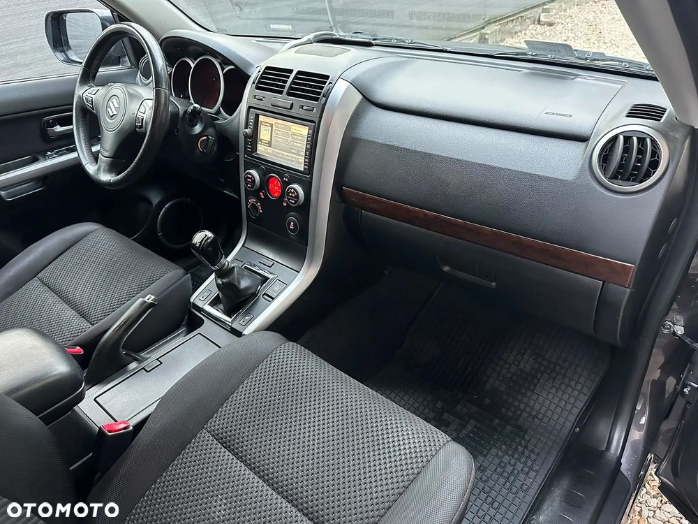 Suzuki Grand Vitara - 9