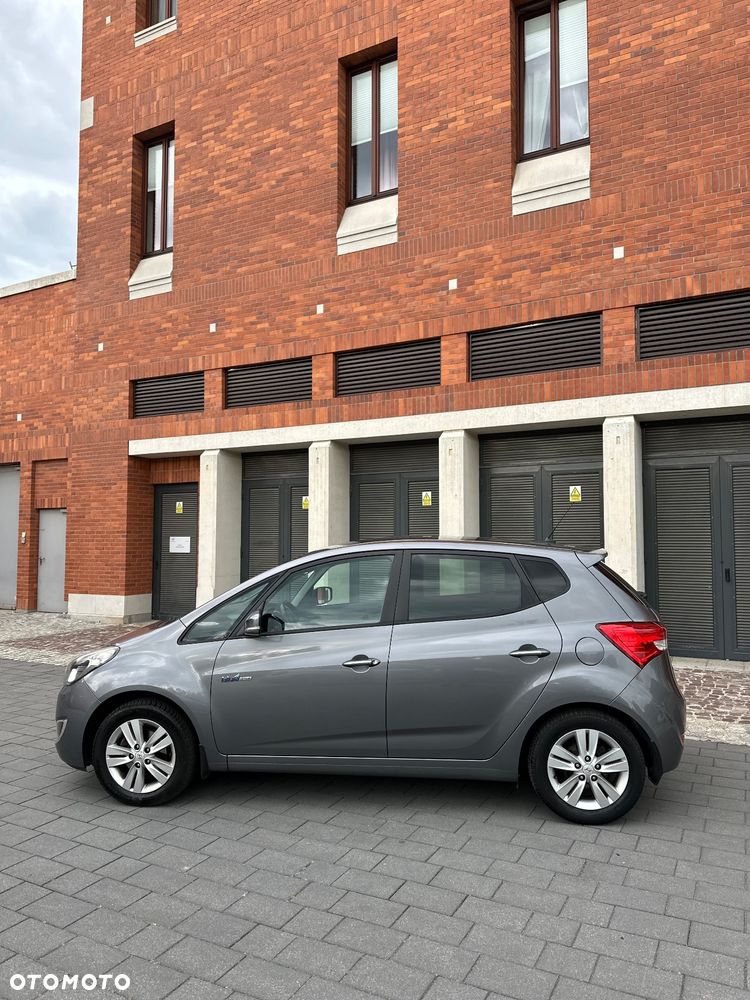 Hyundai ix20 1.4 blue Trend - 16