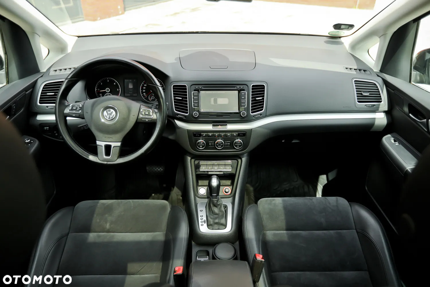 Volkswagen Sharan 2.0 TDI DSG BlueMotion Technology Highline - 22