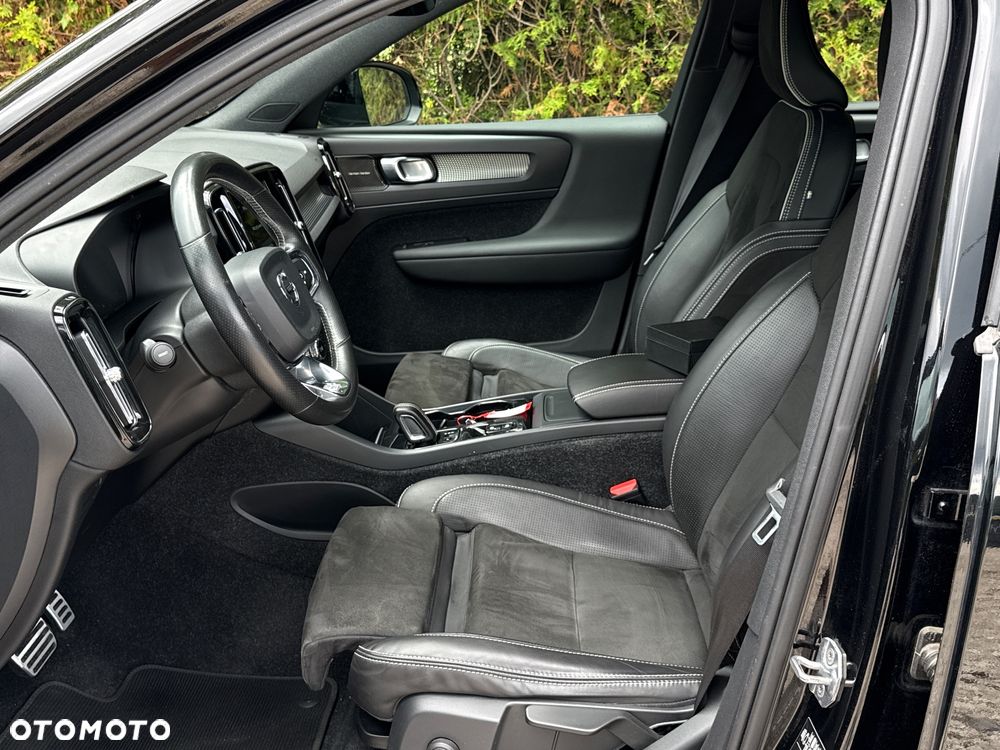 Volvo XC 40 D4 AWD Geartronic R-Design - 9