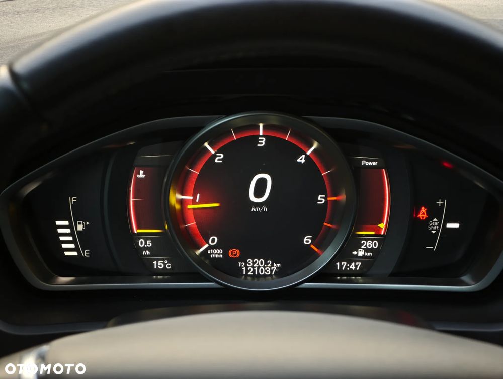 Volvo V40 D2 Momentum - 21