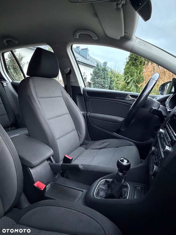Volkswagen Golf - 15