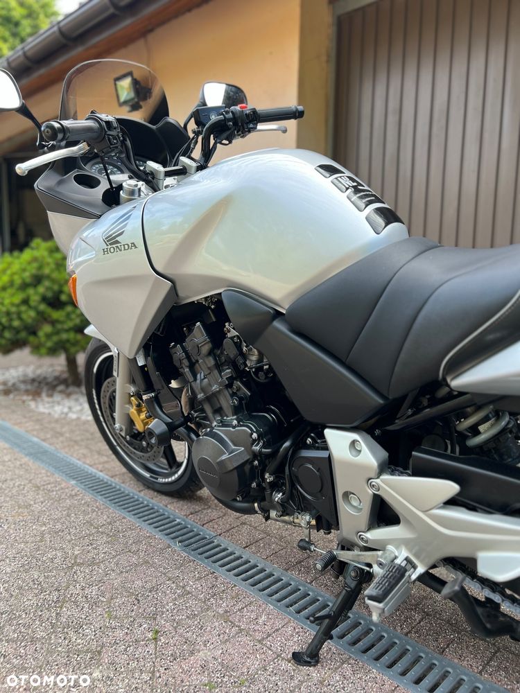 Honda CBF - 24
