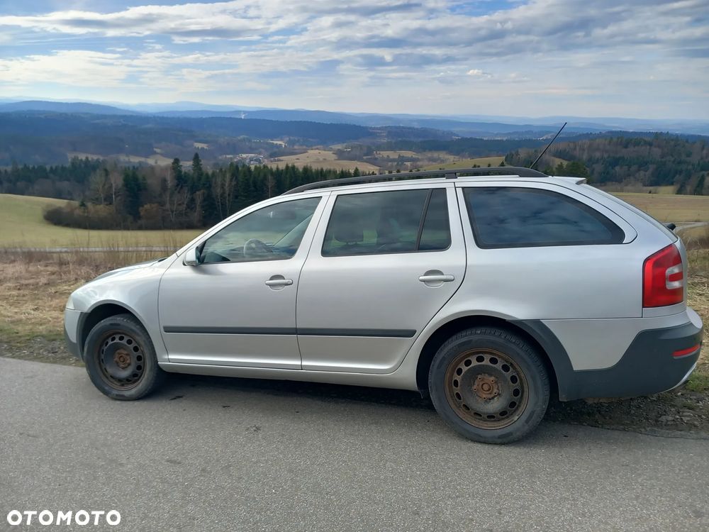 Skoda Octavia Scout 2.0 FSI - 3