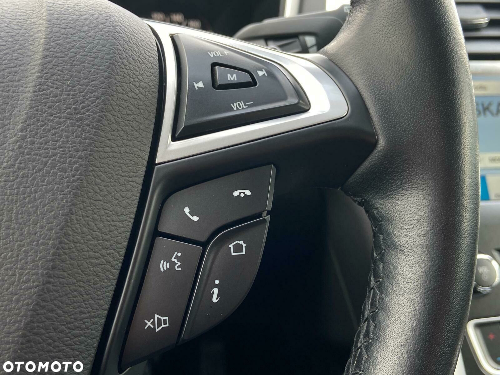 Ford Mondeo - 17