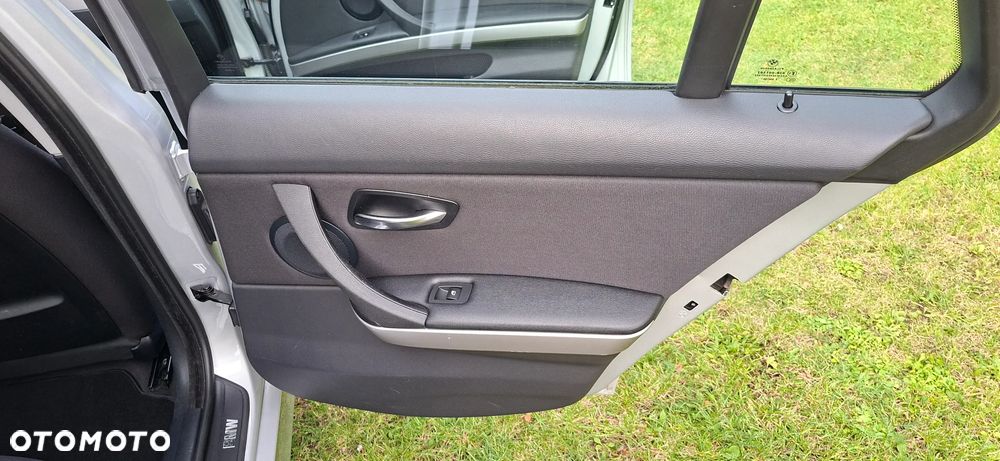 BMW Seria 3 - 13