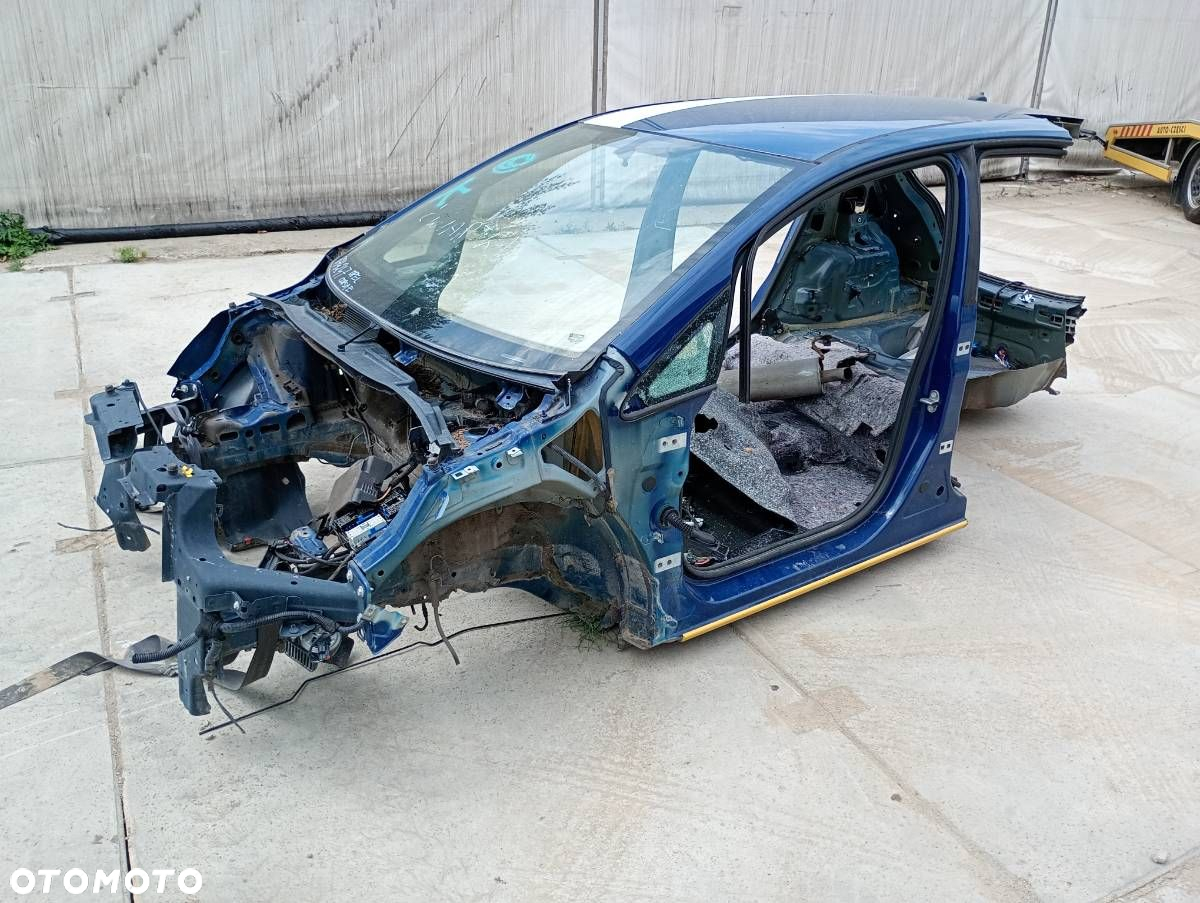 KAROSERIA ĆWIARTKA BŁOTNIK TYŁ  PRAWY PRÓGI PODŁUŻNICA LEWA - 999.00 PLN - OPEL CORSA E (X15) - 4