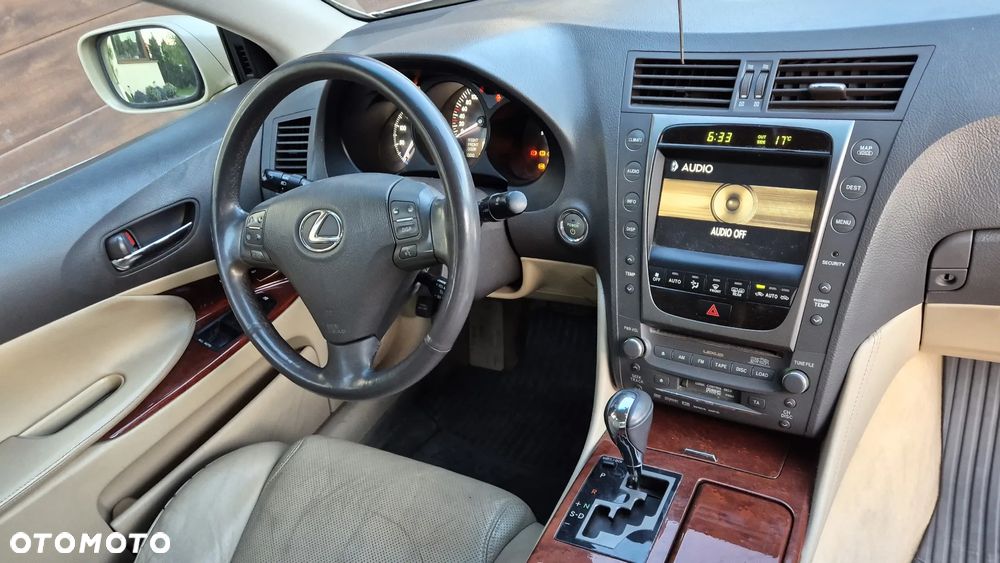 Lexus GS 450h - 17