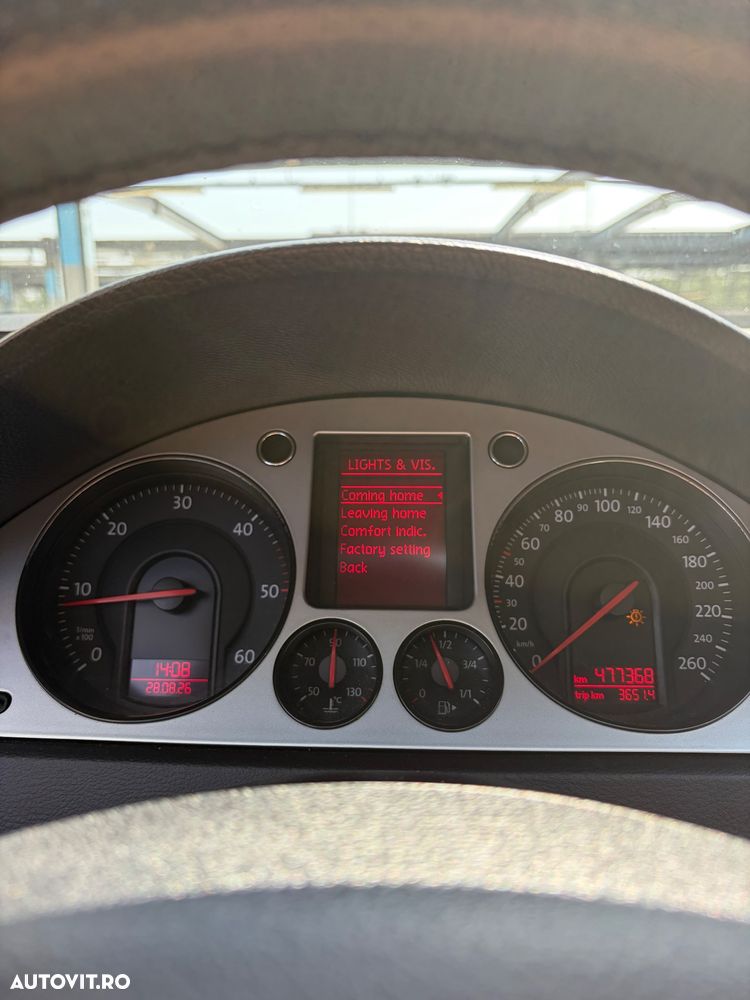 Volkswagen Passat 2.0TDI Comfortline DPF - 16