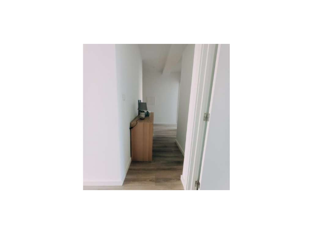 Apartamento T2 REMODELADO na Estrada de Benfica, Lisboa - Grande imagem: 3/7